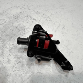 2016-2018 AUDI S6 4.0L ENGINE COOLANT AUXILIARY WATER PUMP W/ BRACKET OEM