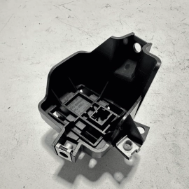 2016-18 AUDI A6 S6 ENGINE IGNITION SWITCH CONTROL LOCK RELAY MODULE W/ COVER OEM