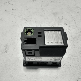AUDI A6 S6 USB MEDIA PORT AUX JACK INPUT ADAPTER HUB 2016-2017 OEM