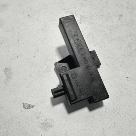 AUDI A6 S6 2012-2018 REAR KEYLESS KEY LESS ENTRY ANTENNA MODULE UNIT OEM