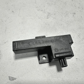 AUDI A6 S6 2012-2018 REAR KEYLESS KEY LESS ENTRY ANTENNA MODULE UNIT OEM