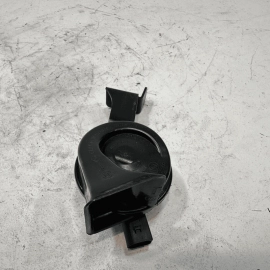 2013-2018 AUDI S6 4.0L FRONT RIGHT PASSENGER SIDE HIGH TONE NOTE SIGNAL HORN OEM