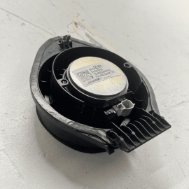 18-22 GMC Terrain Chevy Equinox Rear Left or Right Door Panel Audio Speaker