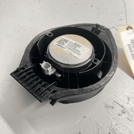 18-22 GMC Terrain Chevy Equinox Rear Left or Right Door Panel Audio Speaker