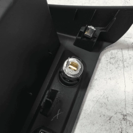 2017-2019 BMW 530XI REAR CENTER CONSOLE AIR VENT BEZEL COVER PANEL TRIM OEM