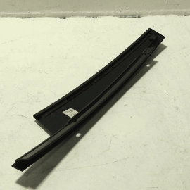 2018 - 2023 BMW 530E G30 FRONT LEFT DRIVER DOOR WINDOW B PILLAR MOLDING OEM