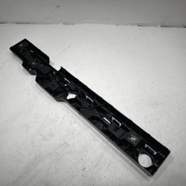 2018-23 BMW 530e Left Driver Side Skirt Rocker Molding Center Mount Bracket OEM