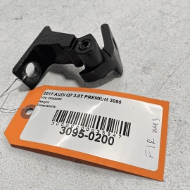 AUDI Q7 SQ7 2017 - 2023 FRONT RIGHT LOWER PASSENGER SIDE DOOR HINGE OEM