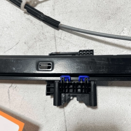 2017 - 2023 AUDI Q7 REAR RIGHT PASSENGER DOOR WINDOW REGULATOR OEM