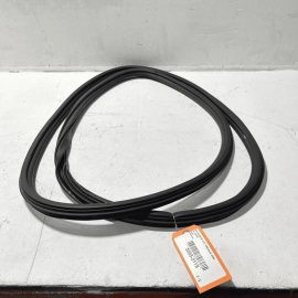 2017 - 2023 AUDI Q7 FRONT RIGHT PASSENGER SIDE DOOR BODY WEATHERSTRIP SEAL OEM