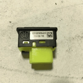 2018-2023 BMW 530E G30 Driver Side Fuel Tank Cover Cap Opener Switch Button OEM