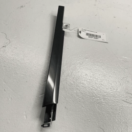 REAR LEFT SIDE DOOR WINDOW STAY BAR MOLDING OEM 07-13 Mercedes-Benz S-CLAS  REAR LEFT SIDE DOOR WINDOW STAY BAR MOLDING OEM 07-13 Mercedes-Benz S-CLAS