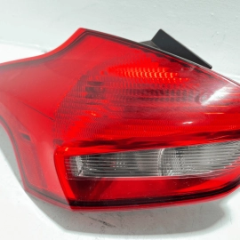 2015-2018 FORD FOCUS ST REAR LEFT DRIVER SIDE TAILLIGHT LAMP OEM