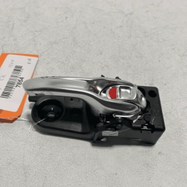 2011-2021 JEEP GRAND CHEROKEE FRONT LEFT SIDE DOOR OUTER HANDLE BRACKET OEM