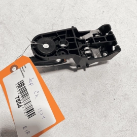 2011-2021 JEEP GRAND CHEROKEE FRONT LEFT SIDE DOOR OUTER HANDLE BRACKET OEM