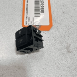 2015-2023 TOYOTA CAMRY FRONT RIGHT PASSENGER SIDE DOOR LOCK & UNLOCK SWITCH OEM
