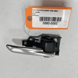 2018 - 2023 TOYOTA CAMRY FRONT RIGHT PASSENGER SIDE DOOR INTERIOR HANDLE OEM