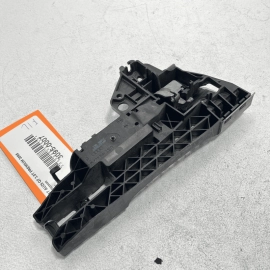 Front Left / Driver Exterior Door Handle Bracket AUDI Q7 2017-2023 OEM