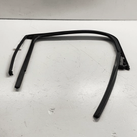 REAR PASSENGER SIDE RUN CHANNEL WEATHERSTRIP SEAL OEM Mini Countryman R60 1