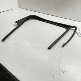 REAR PASSENGER SIDE RUN CHANNEL WEATHERSTRIP SEAL OEM Mini Countryman R60 1