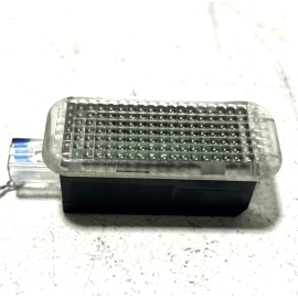 2017-2023 AUDI Q7 FRONT LEFT OR RIGHT SEAT INTERIOR COURTESY LIGHT LAMP OEM 1PCS