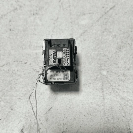 2017 - 2023 AUDI Q7 REAR RIGHT OR LEFT SIDE DOOR WINDOW CONTROL SWITCH OEM