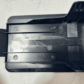 AUDI Q7 2017-2019 FRONT LEFT OR RIGHT SIDE UNDER SEAT FLOOR COVER CAP OEM =1PCS=