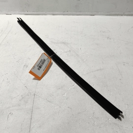 2017-2023 AUDI Q7 REAR RIGHT SIDE DOOR WINDOW INNER BELT WEATHERSTRIP SEAL OEM