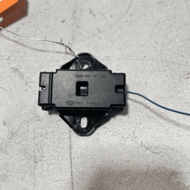 2017-2018 AUDI Q7 REAR RIGHT PASSENGER SIDE DOOR ANTENNA SENSOR MODULE UNIT OEM