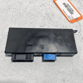 2011 – 2016 BMW 535i F10 FRONT RIGHT PASSENGER SIDE DOOR UPPER HINGE OEM