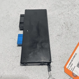 2011 – 2016 BMW 535i F10 FRONT RIGHT PASSENGER SIDE DOOR UPPER HINGE OEM