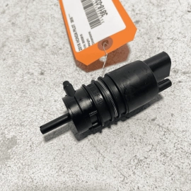 2016 - 2021 HONDA PILOT WINDSHIELD WIPER WASHER RESERVOIR PUMP MOTOR OEM
