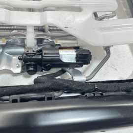 2017-2019 AUDI Q7 FRONT LEFT DRIVER LH SEAT UPPER BACK TRACK FRAME & MOTORS OEM