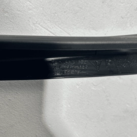 2011-2018 PORSCHE CAYENNE FRONT LEFT DRIVER SIDE DOOR BODY WEATHERSTRIP SEAL OEM
