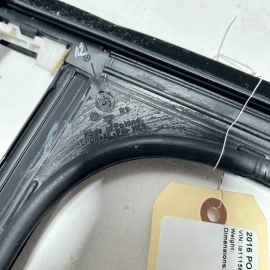 2011-2018 PORSCHE CAYENNE REAR RIGHT SIDE WINDOW GLASS RUN CHANEL SEAL OEM
