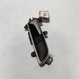 2012-2018 VOLKSWAGEN PASSAT S INTERIOR DOOR HANDLE FRONT RIGHT SIDE OEM