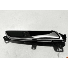 2012-2018 VOLKSWAGEN PASSAT S INTERIOR DOOR HANDLE FRONT RIGHT SIDE OEM