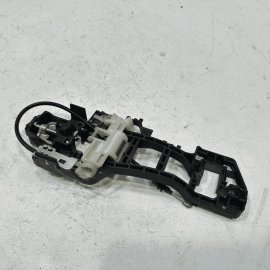 2016 - 2018 FORD FOCUS FRONT RIGHT PASSENGER SIDE EXTERIOR DOOR HANDLE BASE OEM
