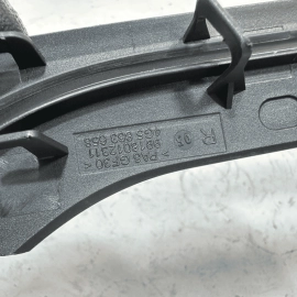 AUDI A6 S6 REAR PASSENGER SIDE ROLLER SUN BLIND SHADE TRACK COVER TRIM 12-18 OEM