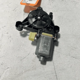 2017-2023 AUDI Q7 REAR RIGHT OR LEFT SIDE DOOR WINDOW REGULATOR MOTOR OEM