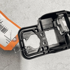 2011-2021 JEEP GRAND CHEROKEE REAR LEFT SIDE DOOR OUTER HANDLE BRACKET OEM 2011-2021 JEEP GRAND CHEROKEE REAR LEFT SIDE DOOR OUTER HANDLE BRACKET OEM