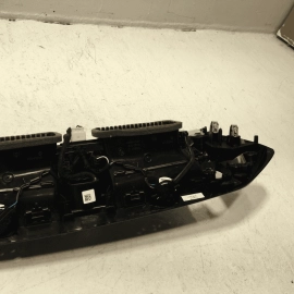 18-2023 BMW 530E G30 DASH PASSENGER SIDE BEZEL MOLDING W/ AC AIR VENT GRILLE OEM