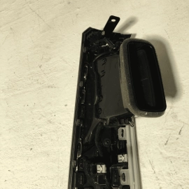 18-2023 BMW 530E G30 DASH PASSENGER SIDE BEZEL MOLDING W/ AC AIR VENT GRILLE OEM