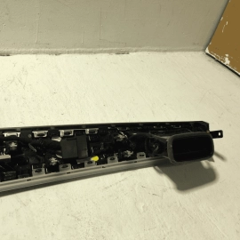 18-2023 BMW 530E G30 DASH PASSENGER SIDE BEZEL MOLDING W/ AC AIR VENT GRILLE OEM