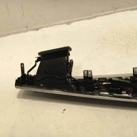 18-2023 BMW 530E G30 DASH PASSENGER SIDE BEZEL MOLDING W/ AC AIR VENT GRILLE OEM