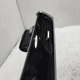 18-2023 BMW 530E G30 DASH PASSENGER SIDE BEZEL MOLDING W/ AC AIR VENT GRILLE OEM