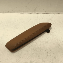 18-2023 BMW 530E G30 CENTER CONSOLE PASSENGER SIDE ARMREST STORAGE LID COVER OEM