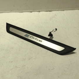 18-23 BMW 530E G30 FRONT LEFT OR RIGHT DOOR SILL STEP SCUFF PLATE TRIM COVER OEM
