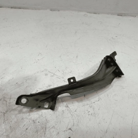 2013-2018 AUDI S6 4.0L FRONT LEFT DRIVER SIDE FENDER MOUNT SUPPORT BRACKET OEM