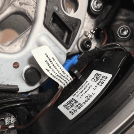 2015-2016 BMW 550i xDrive Multifunctional Leathter Steering Wheel OEM 2015-2016 BMW 550i xDrive Multifunctional Leathter Steering Wheel OEM